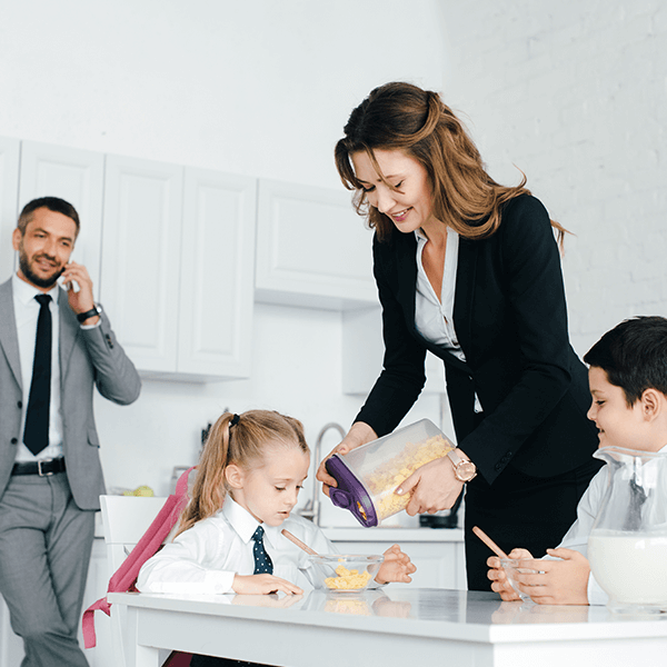 Impiegati di azienda ricevono gift card digitali come fringe benefit per tutta la famiglia